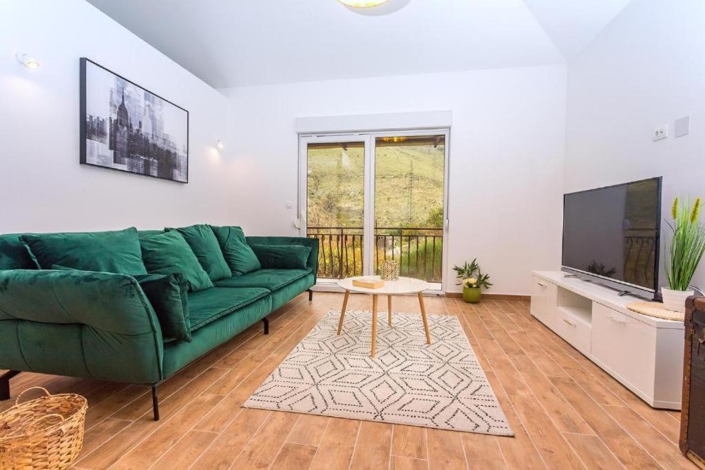 Villa Marietta Equino Donje Sitno ภายนอก รูปภาพ